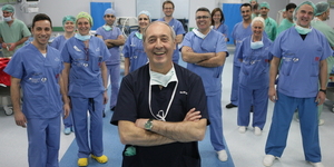 8475756 13103802 alessandro frigiola con team medici photo rocco toscani