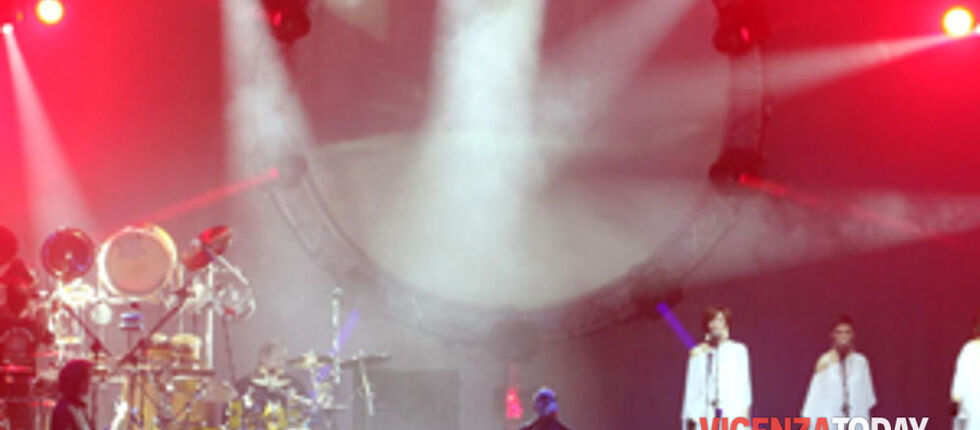 Tributo ai pink floyd con i wit matrix al teatro astra di schio 